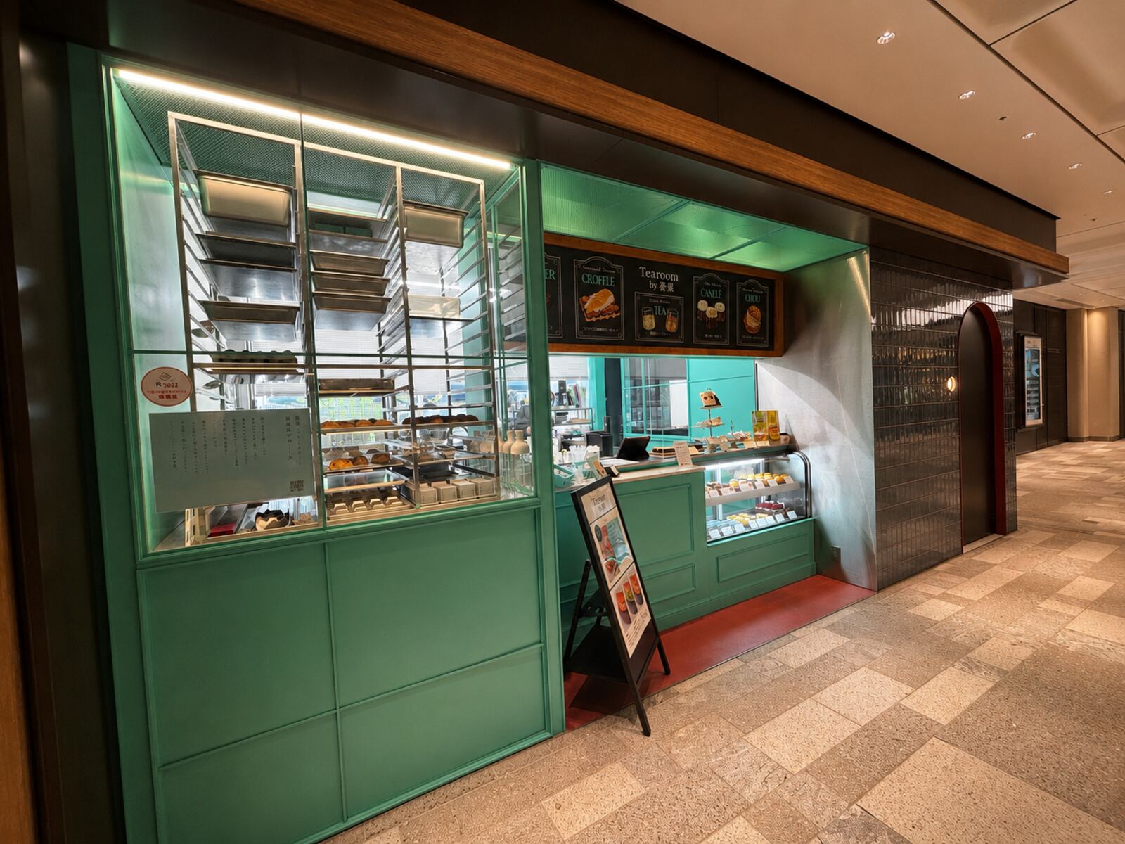 麻布台ヒルズ ガーデンプラザCの店舗外観